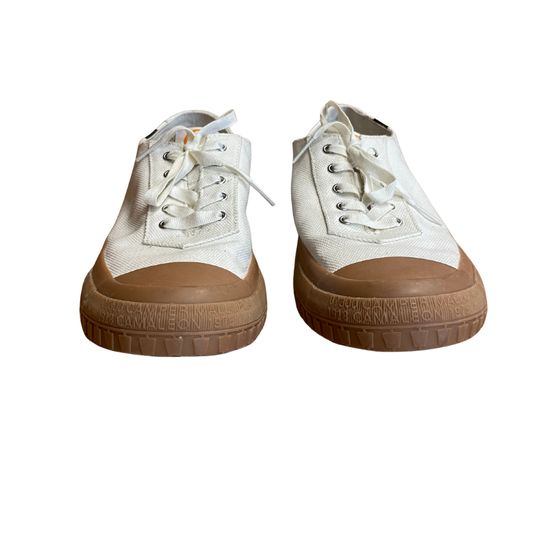 CAMPER