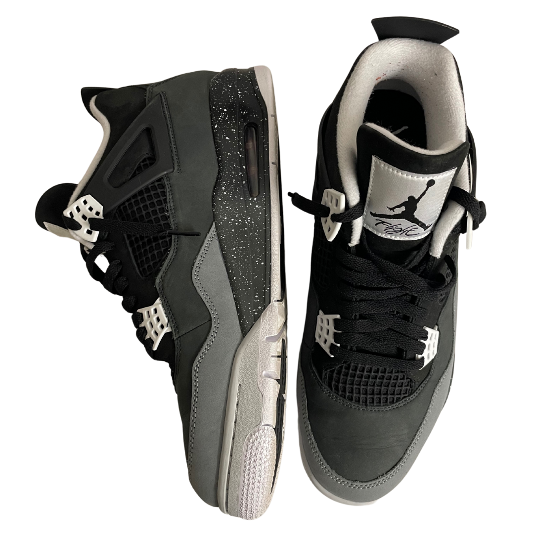 Air Jordan 4 Retro