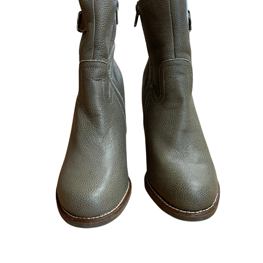 Scholl