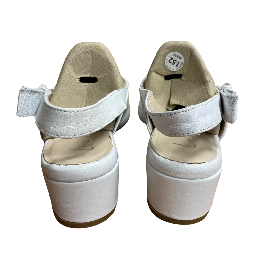 La Shoe